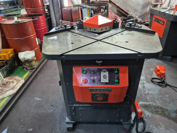 *AMADA 투코너샤CSW-220